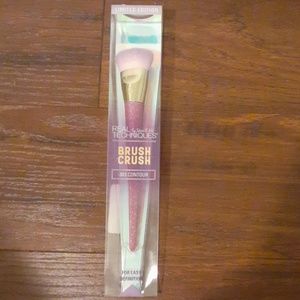Brush Crush 303 Contour Brush